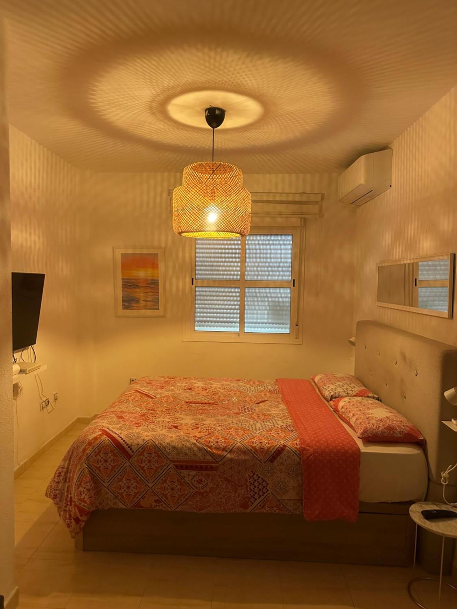 Luxury 4 *